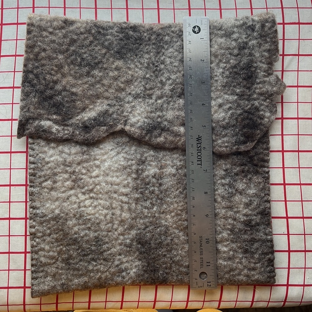Wool Pouch - image 3
